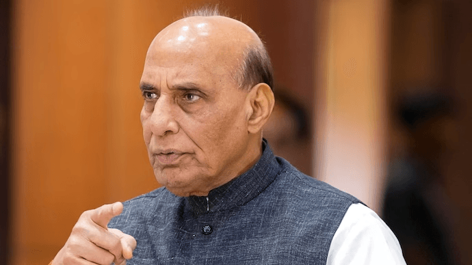 'ब्रह्मोस की रेंज में है पूरा पाकिस्तान': रक्षा मंत्री राजनाथ सिंह ने दी खुली चेतावनी image